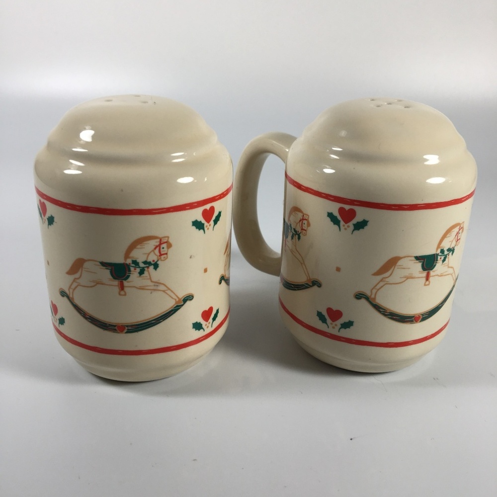 Vintage Christmas Salt Pepper Shakers
